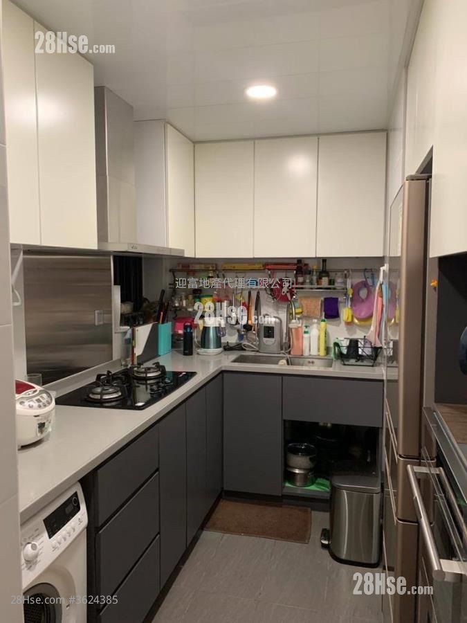 Royal Peninsula Sell 4 Bedrooms , 3 Bathrooms 920 ft² ( 85.5 m² ) Royal Peninsula Sell 4 Bedrooms , 3 Bathrooms 920 ft² ( 85.5 m² )