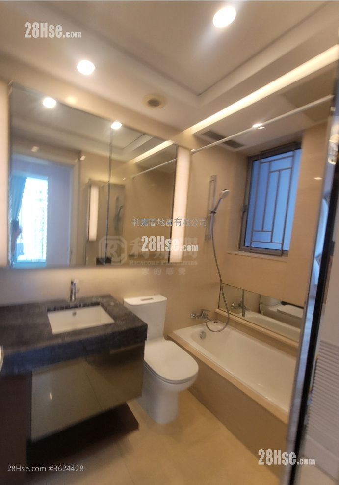 天玺 售盘 2 房 , 2 浴室 658 平方尺 ( 61.1 平方米 ) 天玺 售盘 2 房 , 2 浴室 658 平方尺 ( 61.1 平方米 )