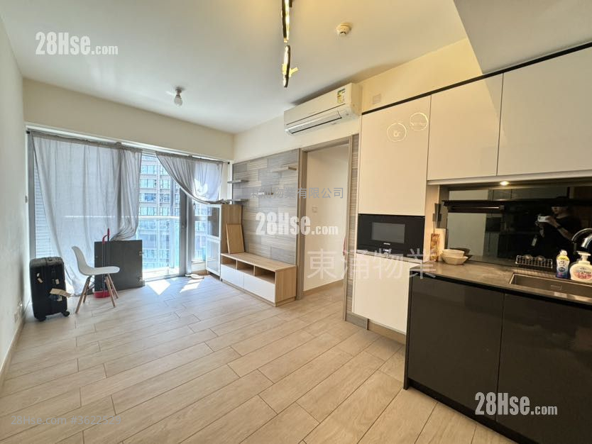 Century Link Rental 2 Bedrooms , 1 Bathroom 461 ft² ( 42.8 m² )