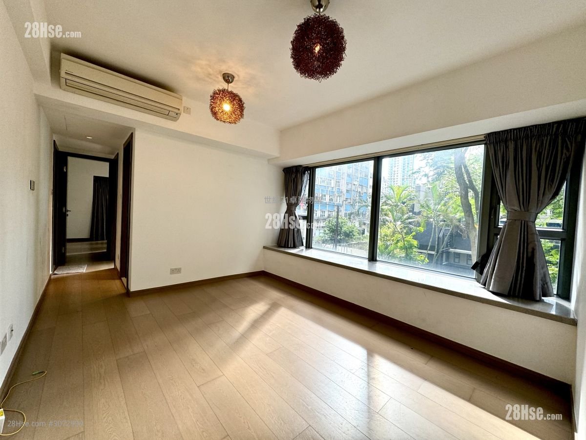 Centrepoint Sell 2 Bedrooms , 1 Bathroom 473 ft² ( 43.9 m² )
