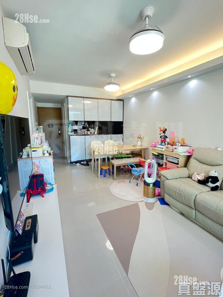 城中駅 售盘 2 房 , 1 浴室 503 平方尺 ( 46.7 平方米 ) 城中駅 售盘 2 房 , 1 浴室 503 平方尺 ( 46.7 平方米 )