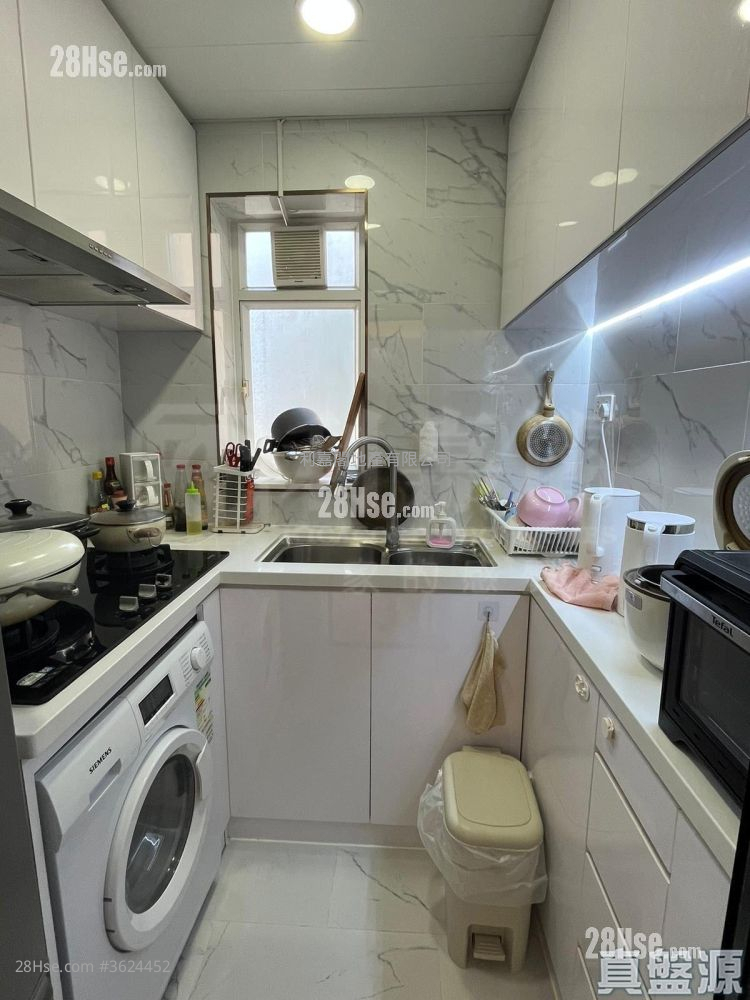 城中駅 售盘 2 房 , 1 浴室 503 平方尺 ( 46.7 平方米 ) 城中駅 售盘 2 房 , 1 浴室 503 平方尺 ( 46.7 平方米 )