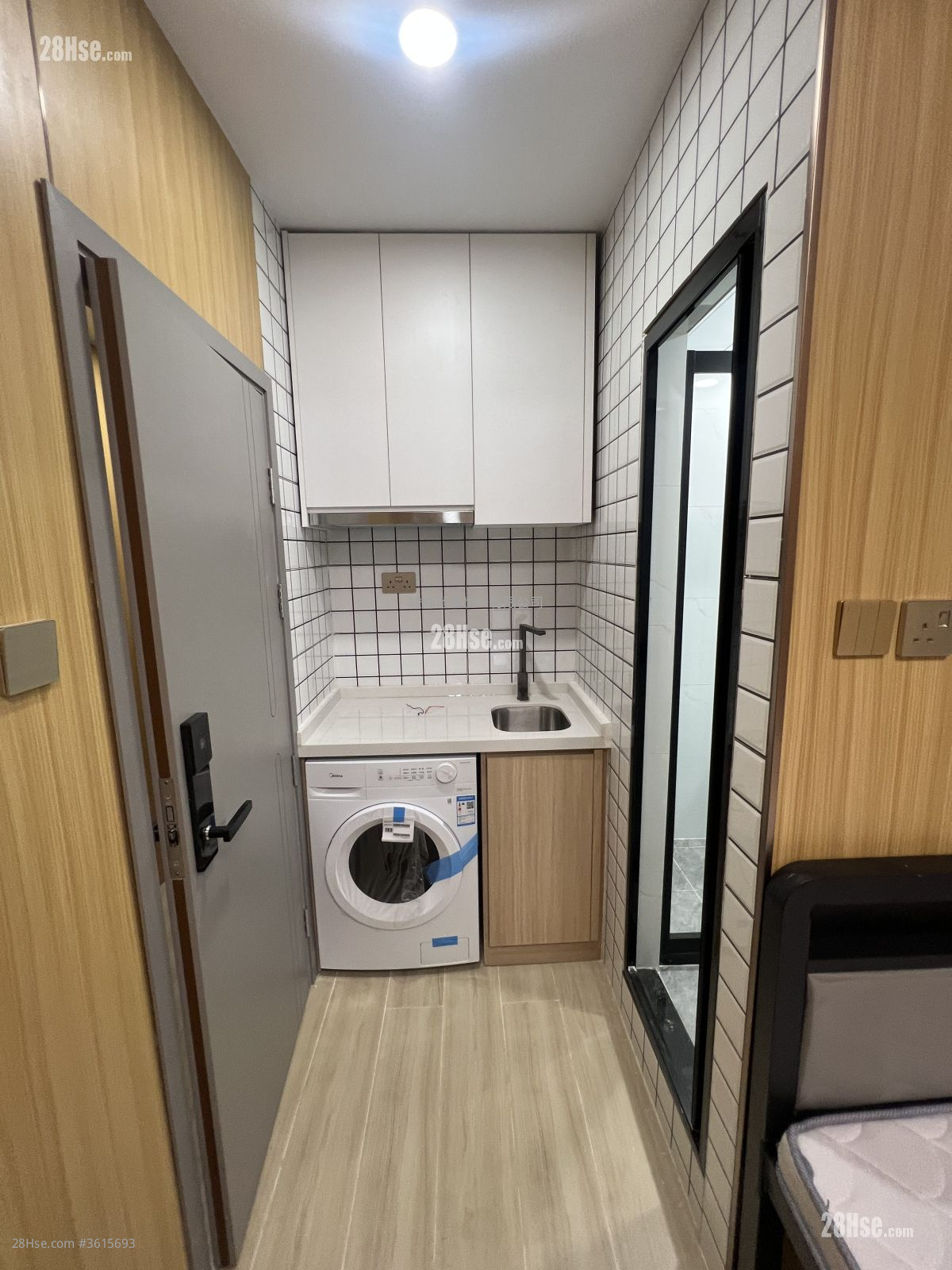 82 Java Road Rental Studio , 1 Bathroom 200 ft² ( 18.6 m² )