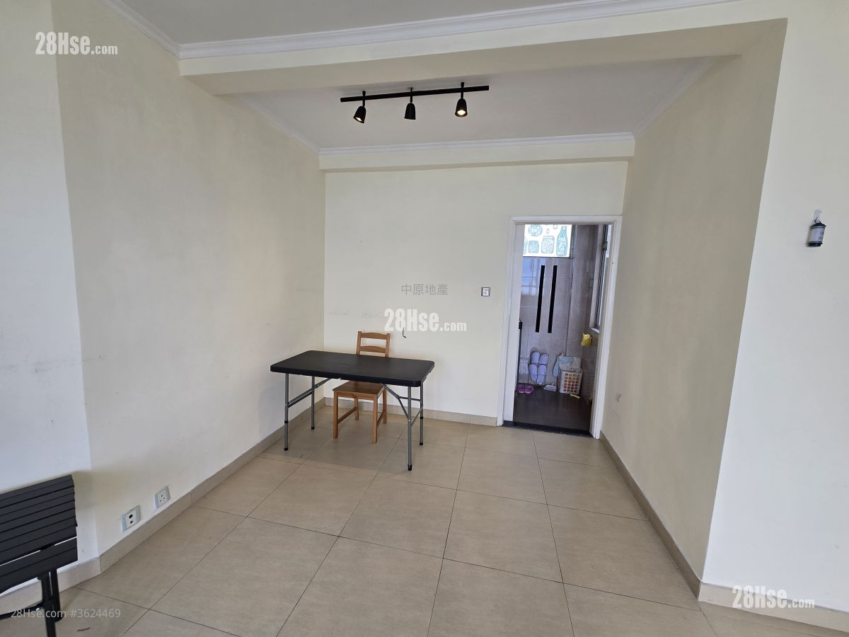 海景花园 售盘 2 房 , 1 浴室 582 平方尺 ( 54.1 平方米 ) 海景花园 售盘 2 房 , 1 浴室 582 平方尺 ( 54.1 平方米 )