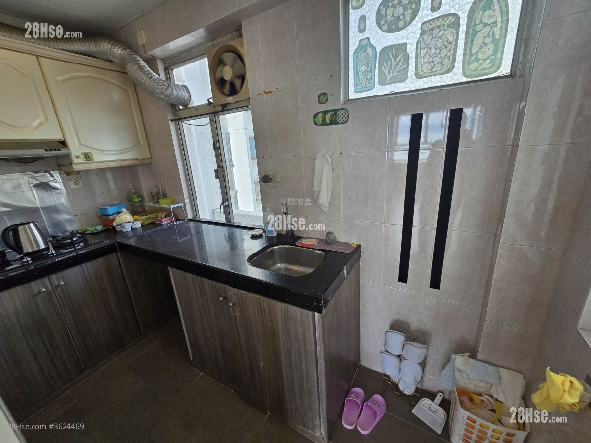 海景花园 售盘 2 房 , 1 浴室 582 平方尺 ( 54.1 平方米 ) 海景花园 售盘 2 房 , 1 浴室 582 平方尺 ( 54.1 平方米 )