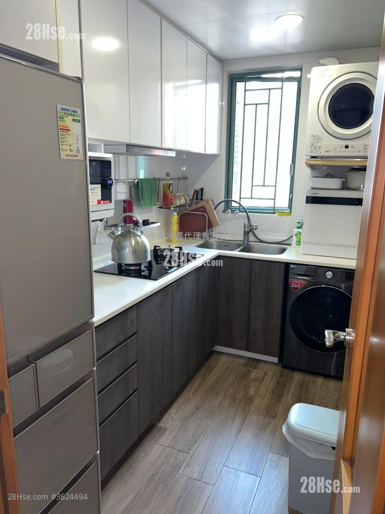 名逸居 售盘 2 房 , 1 浴室 603 平方尺 ( 56.0 平方米 ) 名逸居 售盘 2 房 , 1 浴室 603 平方尺 ( 56.0 平方米 )