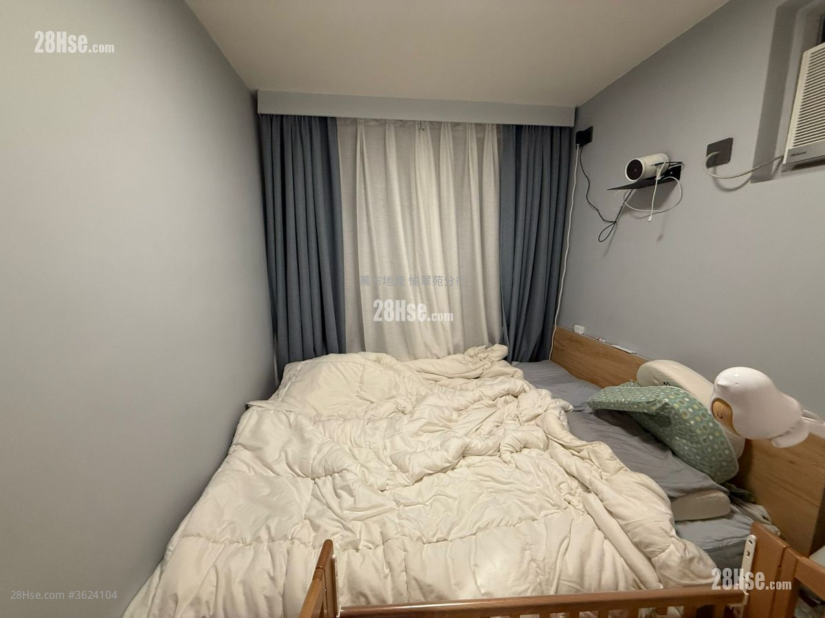 锦骏苑 售盘 1 房 , 1 浴室 426 平方尺 ( 39.6 平方米 ) 锦骏苑 售盘 1 房 , 1 浴室 426 平方尺 ( 39.6 平方米 )