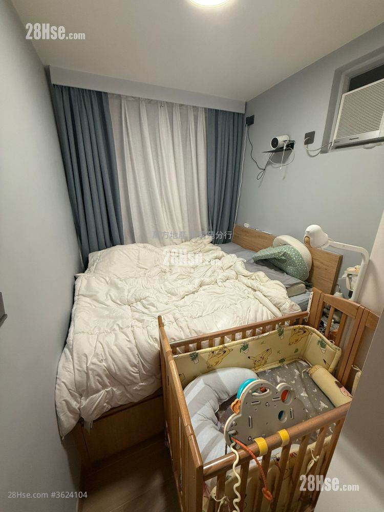 锦骏苑 售盘 1 房 , 1 浴室 426 平方尺 ( 39.6 平方米 ) 锦骏苑 售盘 1 房 , 1 浴室 426 平方尺 ( 39.6 平方米 )