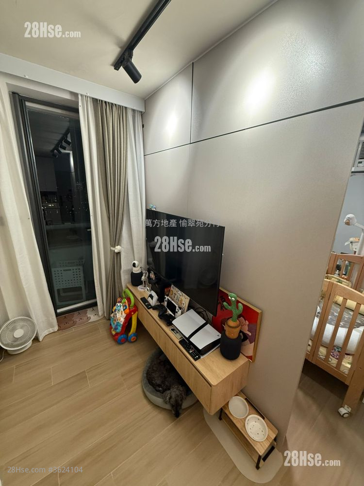 锦骏苑 售盘 1 房 , 1 浴室 426 平方尺 ( 39.6 平方米 ) 锦骏苑 售盘 1 房 , 1 浴室 426 平方尺 ( 39.6 平方米 )