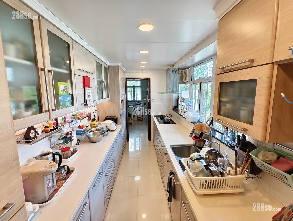 豪景花园 售盘 3 房 , 3 浴室 1,381 平方尺 ( 128.3 平方米 ) 豪景花园 售盘 3 房 , 3 浴室 1,381 平方尺 ( 128.3 平方米 )