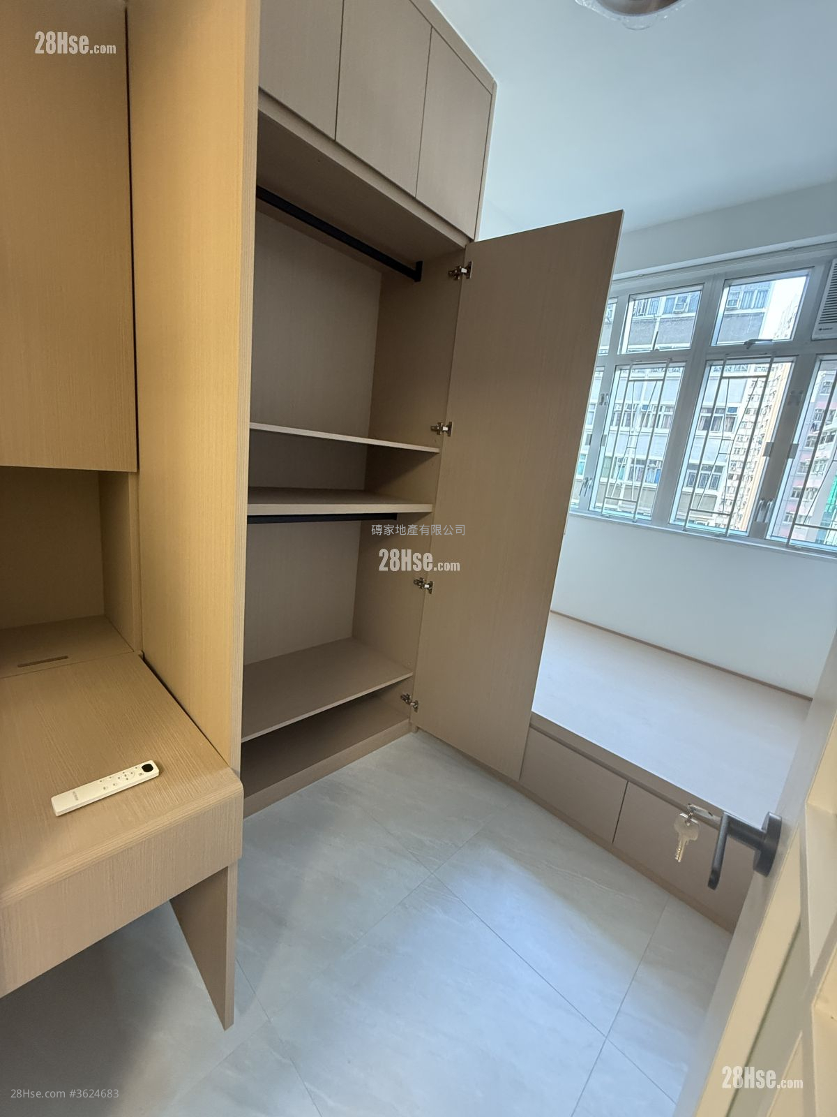 光华大厦 租盘 2 房 , 1 浴室 452 平方尺 ( 42.0 平方米 ) 光华大厦 租盘 2 房 , 1 浴室 452 平方尺 ( 42.0 平方米 )