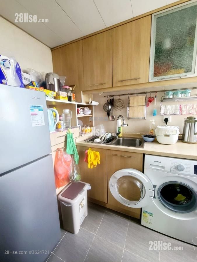 富亨邨 售盘 531 平方尺 ( 49.3 平方米 ) 富亨邨 售盘 531 平方尺 ( 49.3 平方米 )