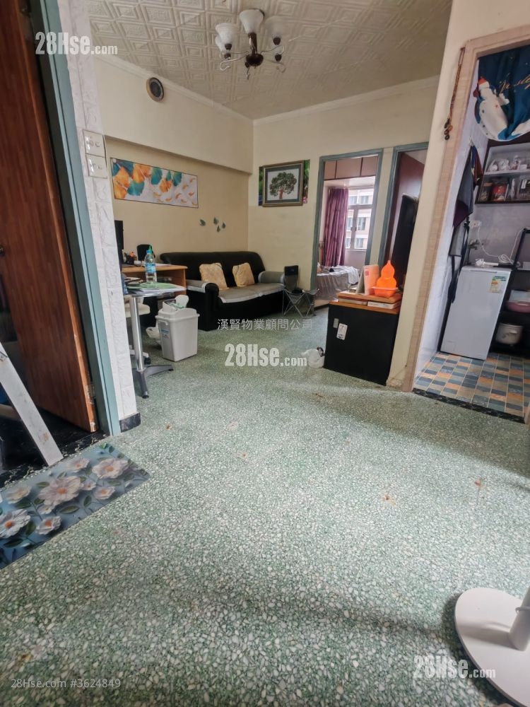 New Fortune House Sell 2 Bedrooms , 1 Bathroom 400 ft² ( 37.2 m² )