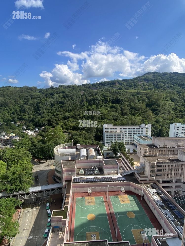 Cheong Shing Court Sell 3 Bedrooms 650 ft² ( 60.4 m² )