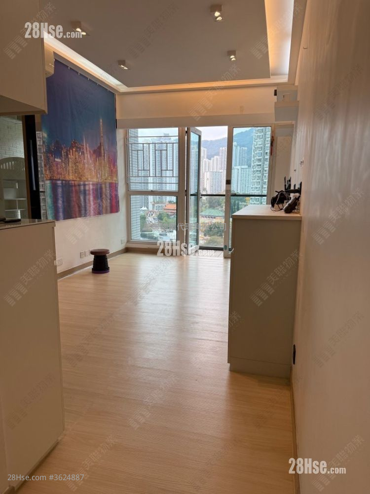 现崇山 售盘 2 房 570 平方尺 ( 53.0 平方米 ) 现崇山 售盘 2 房 570 平方尺 ( 53.0 平方米 )