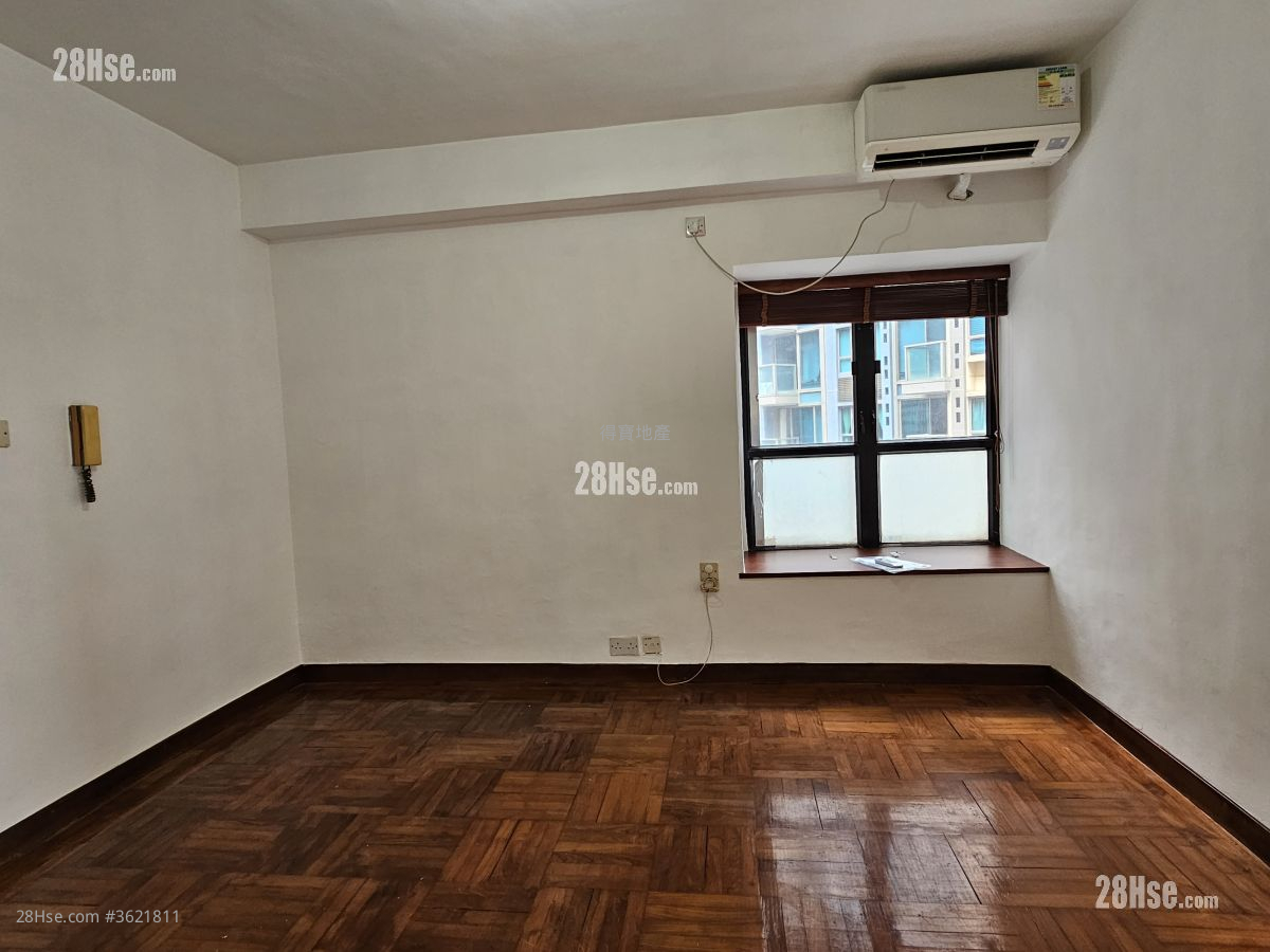 Apartment Sell 2 Bedrooms , 1 Bathroom 346 ft² ( 32.1 m² ) Apartment Sell 2 Bedrooms , 1 Bathroom 346 ft² ( 32.1 m² )