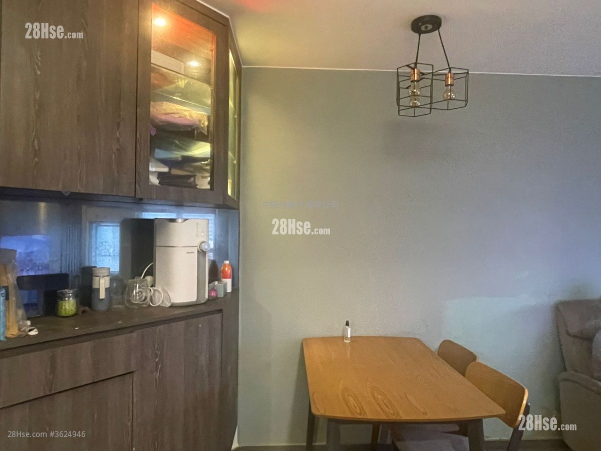 旭禾苑 售盘 2 房 , 1 浴室 454 平方尺 ( 42.2 平方米 ) 旭禾苑 售盘 2 房 , 1 浴室 454 平方尺 ( 42.2 平方米 )