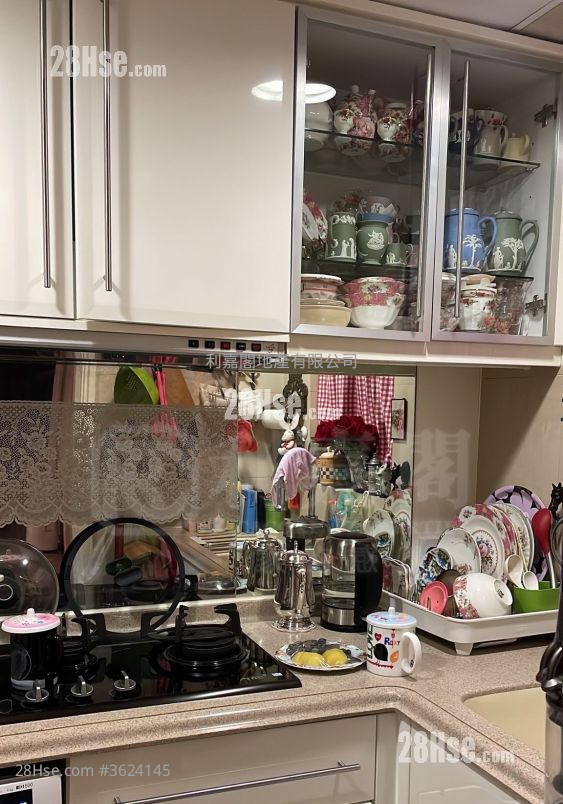 泓景台 售盘 2 房 , 1 浴室 468 平方尺 ( 43.5 平方米 ) 泓景台 售盘 2 房 , 1 浴室 468 平方尺 ( 43.5 平方米 )