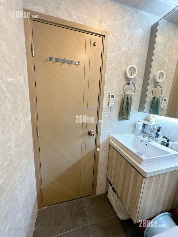 金辉花园 售盘 3 房 502 平方尺 ( 46.6 平方米 ) 金辉花园 售盘 3 房 502 平方尺 ( 46.6 平方米 )