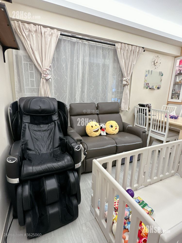 金辉花园 售盘 3 房 502 平方尺 ( 46.6 平方米 ) 金辉花园 售盘 3 房 502 平方尺 ( 46.6 平方米 )