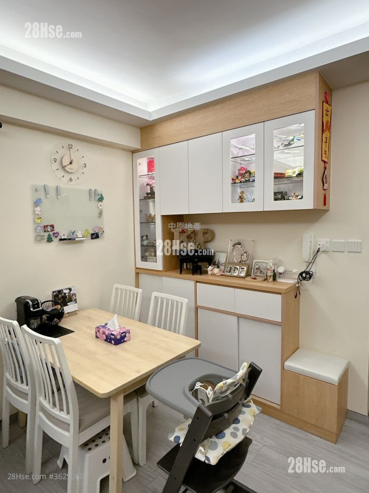 金辉花园 售盘 3 房 502 平方尺 ( 46.6 平方米 ) 金辉花园 售盘 3 房 502 平方尺 ( 46.6 平方米 )