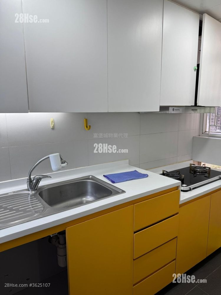 广林苑 售盘 3 房 , 1 浴室 595 平方尺 ( 55.3 平方米 ) 广林苑 售盘 3 房 , 1 浴室 595 平方尺 ( 55.3 平方米 )