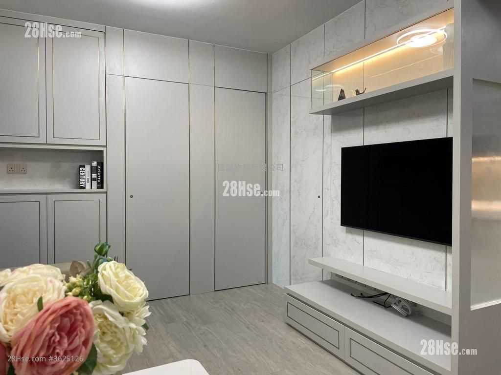 翔龙湾 售盘 378 平方尺 ( 35.1 平方米 ) 翔龙湾 售盘 378 平方尺 ( 35.1 平方米 )