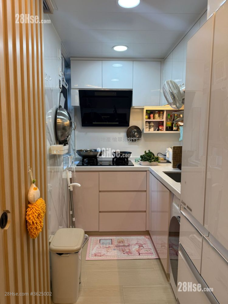 锦骏苑 售盘 2 房 , 1 浴室 384 平方尺 ( 35.7 平方米 ) 锦骏苑 售盘 2 房 , 1 浴室 384 平方尺 ( 35.7 平方米 )