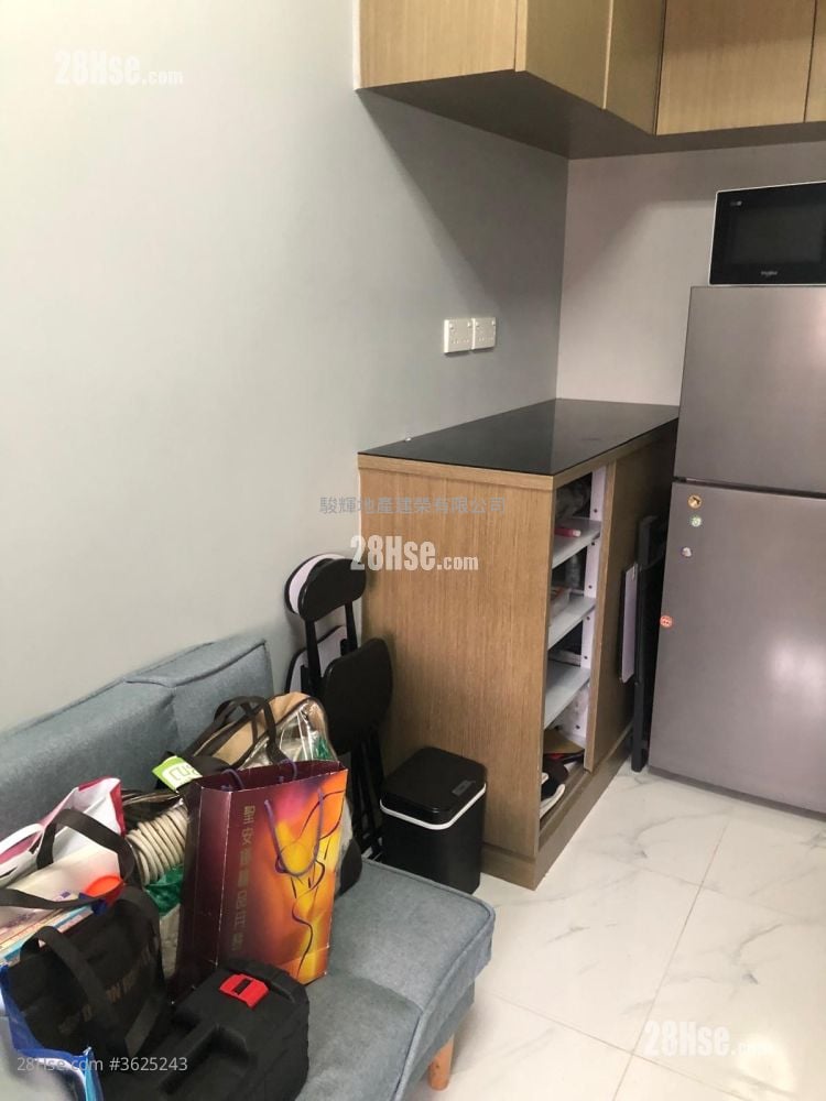 华德大厦 售盘 189 平方尺 ( 17.6 平方米 ) 华德大厦 售盘 189 平方尺 ( 17.6 平方米 )