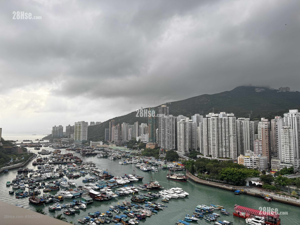 Coasto Rental Studio , 1 Bathroom 287 ft² ( 26.7 m² )