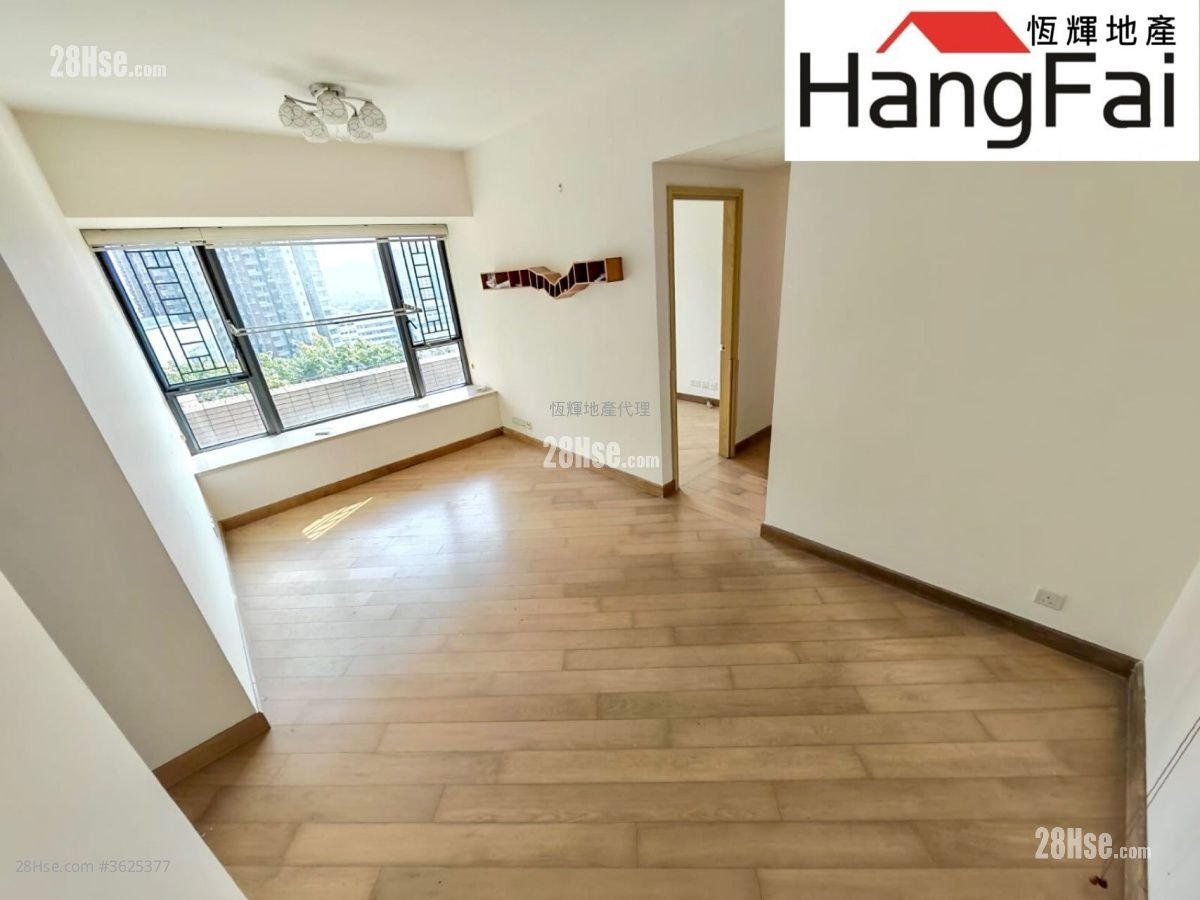 Yoho Midtown Rental 3 Bedrooms , 1 Bathroom 577 ft² ( 53.6 m² )