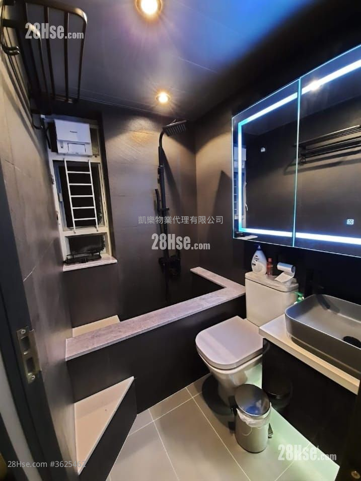 冠德苑 售盘 3 房 , 2 浴室 568 平方尺 ( 52.8 平方米 ) 冠德苑 售盘 3 房 , 2 浴室 568 平方尺 ( 52.8 平方米 )