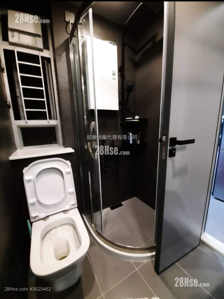 冠德苑 售盘 3 房 , 2 浴室 568 平方尺 ( 52.8 平方米 ) 冠德苑 售盘 3 房 , 2 浴室 568 平方尺 ( 52.8 平方米 )