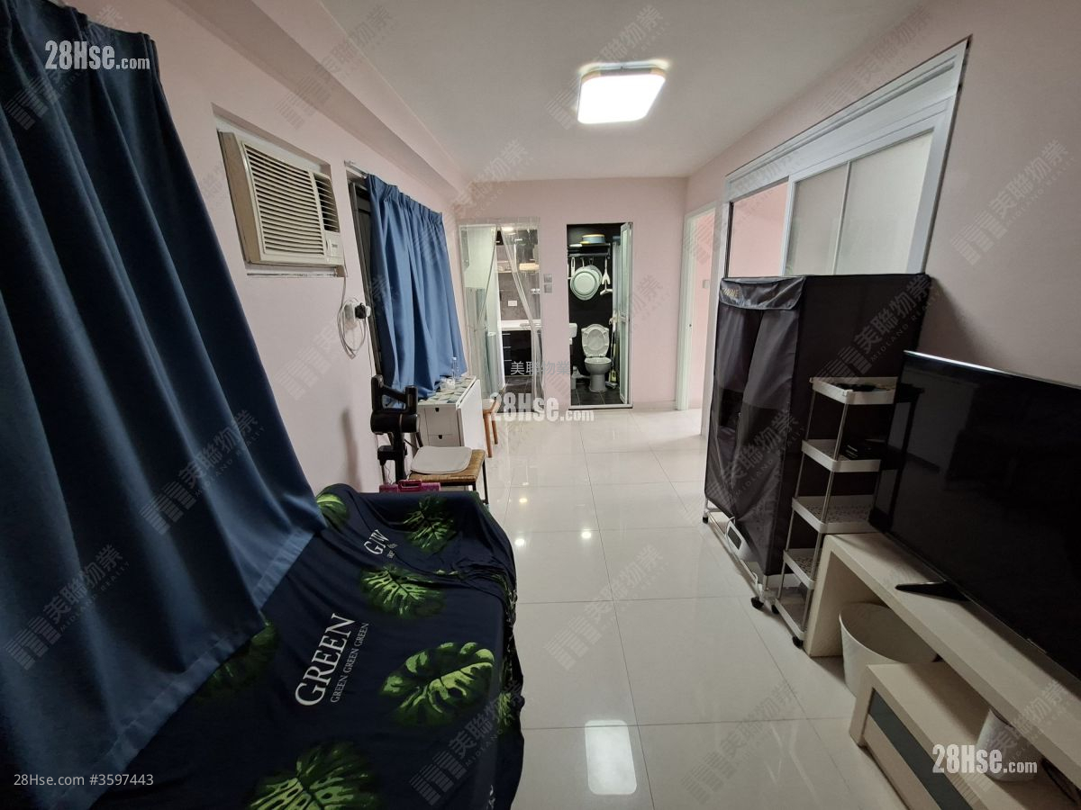 好运中心 租盘 2 房 348 平方尺 ( 32.3 平方米 )