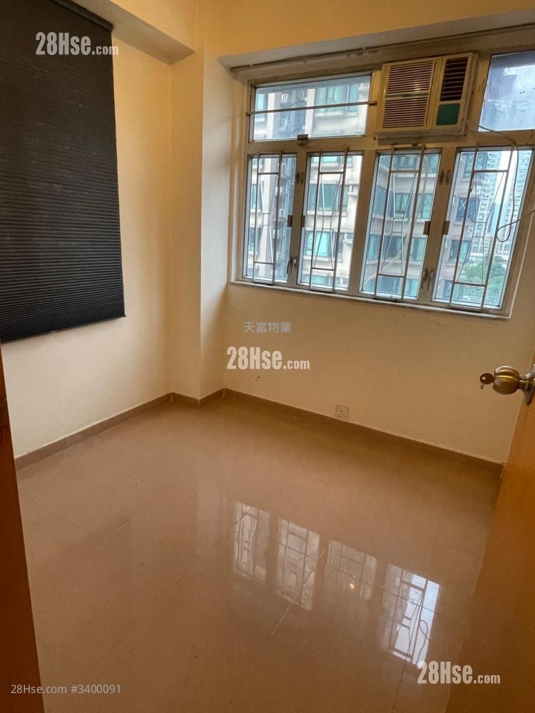 Hing Wah Building Rental 2 Bedrooms , 1 Bathroom 350 ft² ( 32.5 m² )