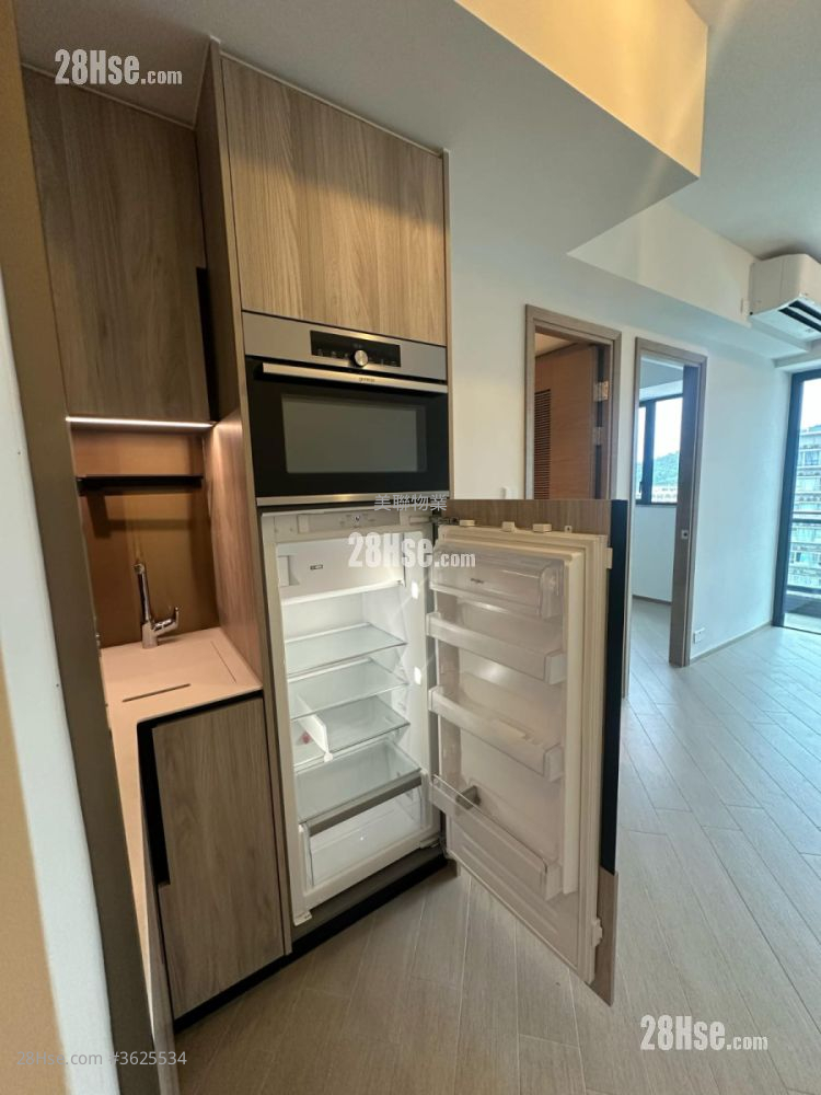 High Park Sell 1 Bedroom , 1 Bathroom 338 ft² ( 31.4 m² )