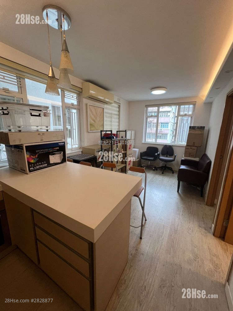 Viking Garden Sell 2 Bedrooms , 1 Bathroom 449 ft² ( 41.7 m² ) Viking Garden Sell 2 Bedrooms , 1 Bathroom 449 ft² ( 41.7 m² )