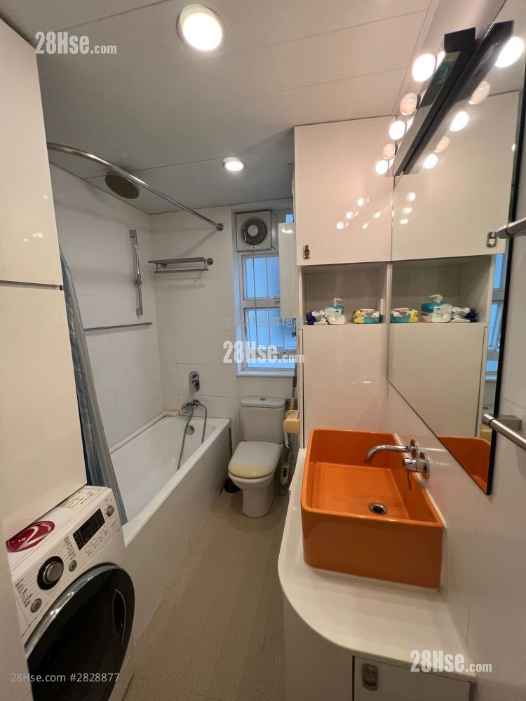 Viking Garden Sell 2 Bedrooms , 1 Bathroom 449 ft² ( 41.7 m² ) Viking Garden Sell 2 Bedrooms , 1 Bathroom 449 ft² ( 41.7 m² )