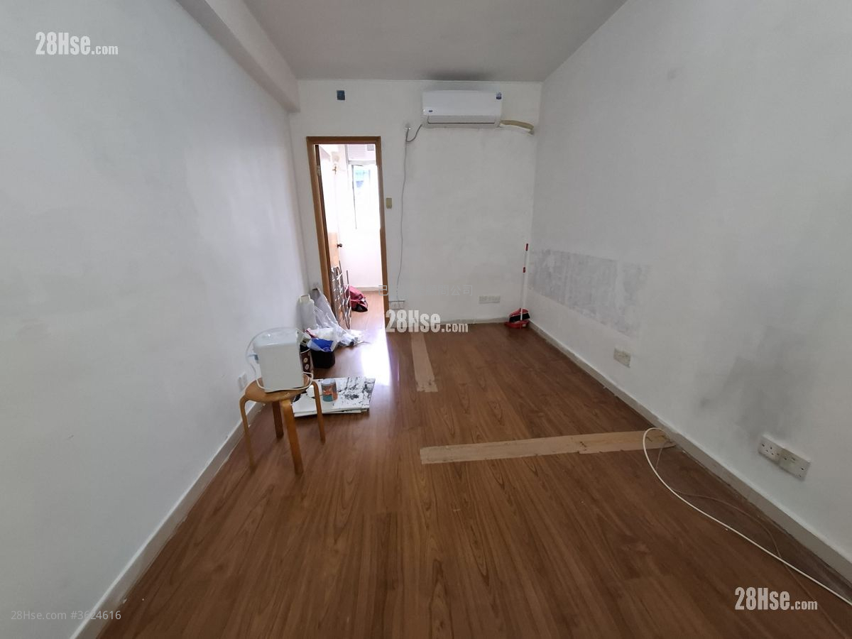 商住大厦 租盘 1 房 , 1 厕所 280 平方尺 ( 26.0 平方米 ) 商住大厦 租盘 1 房 , 1 厕所 280 平方尺 ( 26.0 平方米 )