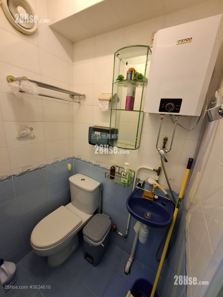 商住大厦 租盘 1 房 , 1 厕所 280 平方尺 ( 26.0 平方米 ) 商住大厦 租盘 1 房 , 1 厕所 280 平方尺 ( 26.0 平方米 )