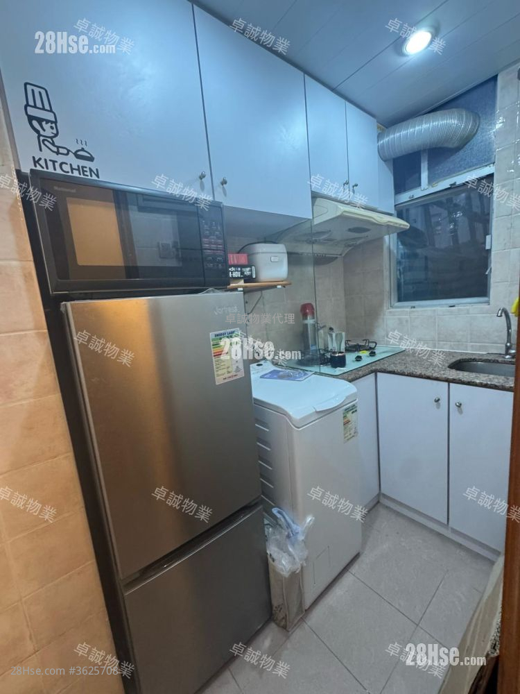 荃德花园 租盘 1 房 340 平方尺 ( 31.6 平方米 )