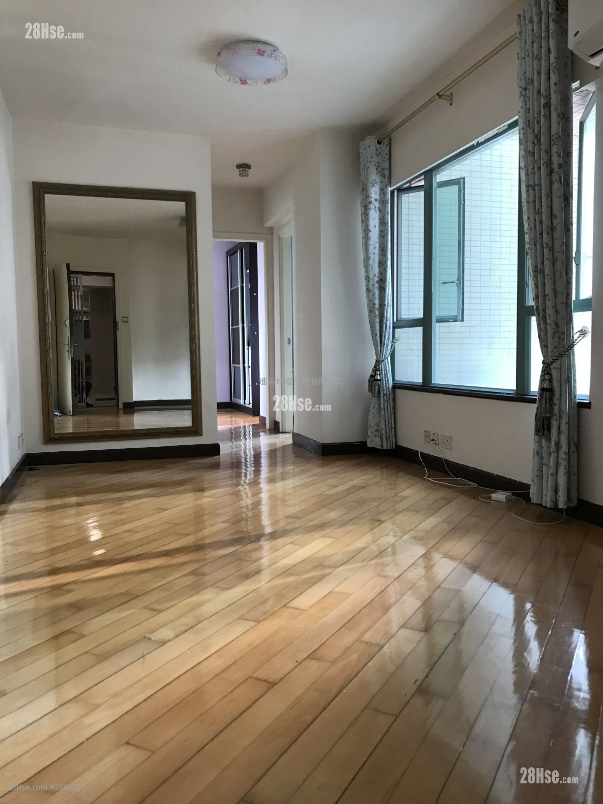 顺景华庭 售盘 2 房 , 1 浴室 493 平方尺 ( 45.8 平方米 )