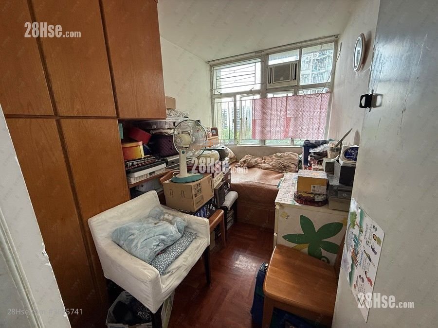 嘉盛苑 售盘 3 房 , 2 浴室 606 平方尺 ( 56.3 平方米 ) 嘉盛苑 售盘 3 房 , 2 浴室 606 平方尺 ( 56.3 平方米 )