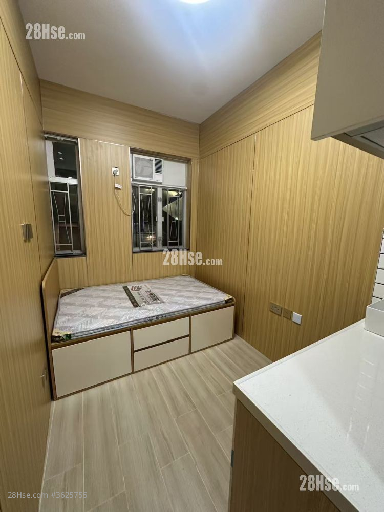 80 Java Road Rental 180 ft² ( 16.7 m² )