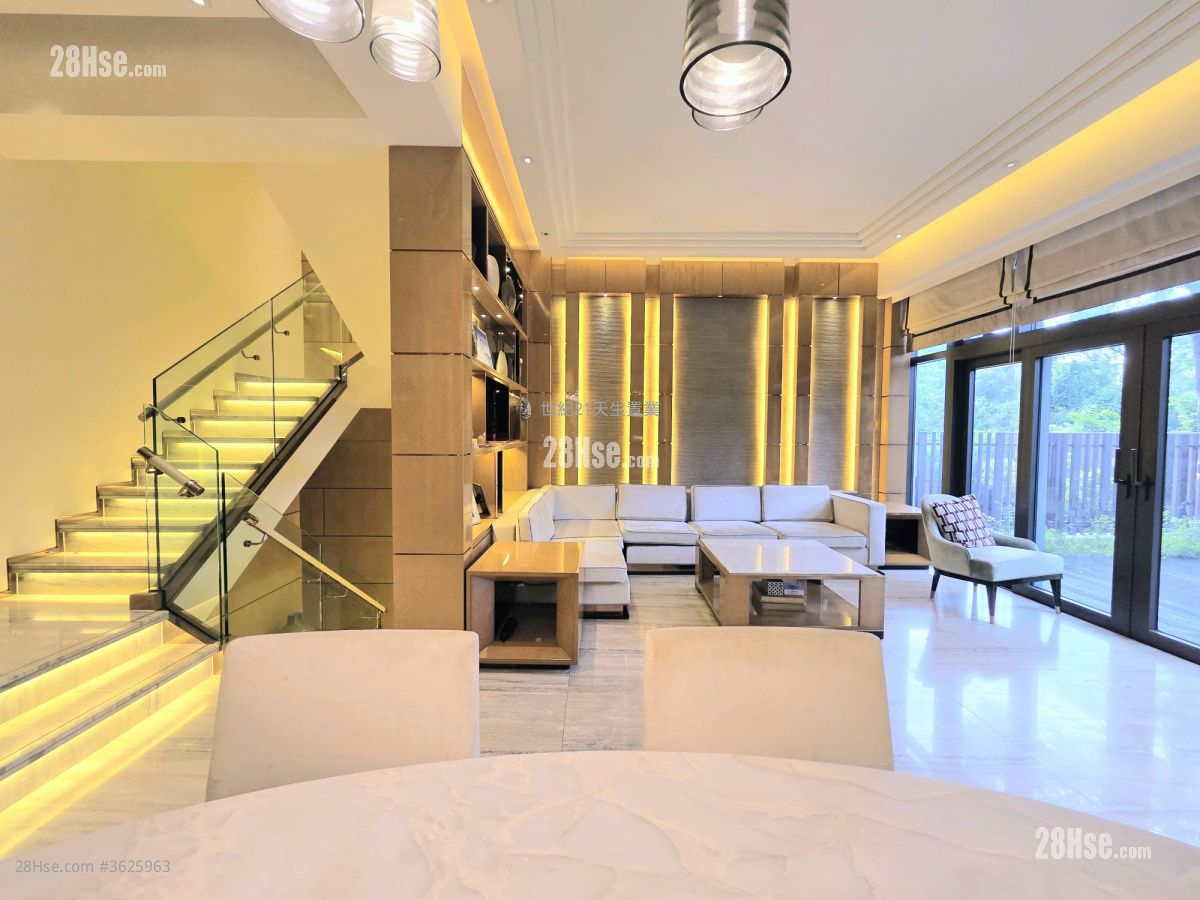 琨仑 租盘 5+ 房 , 4 浴室 2,452 平方尺 ( 227.8 平方米 )