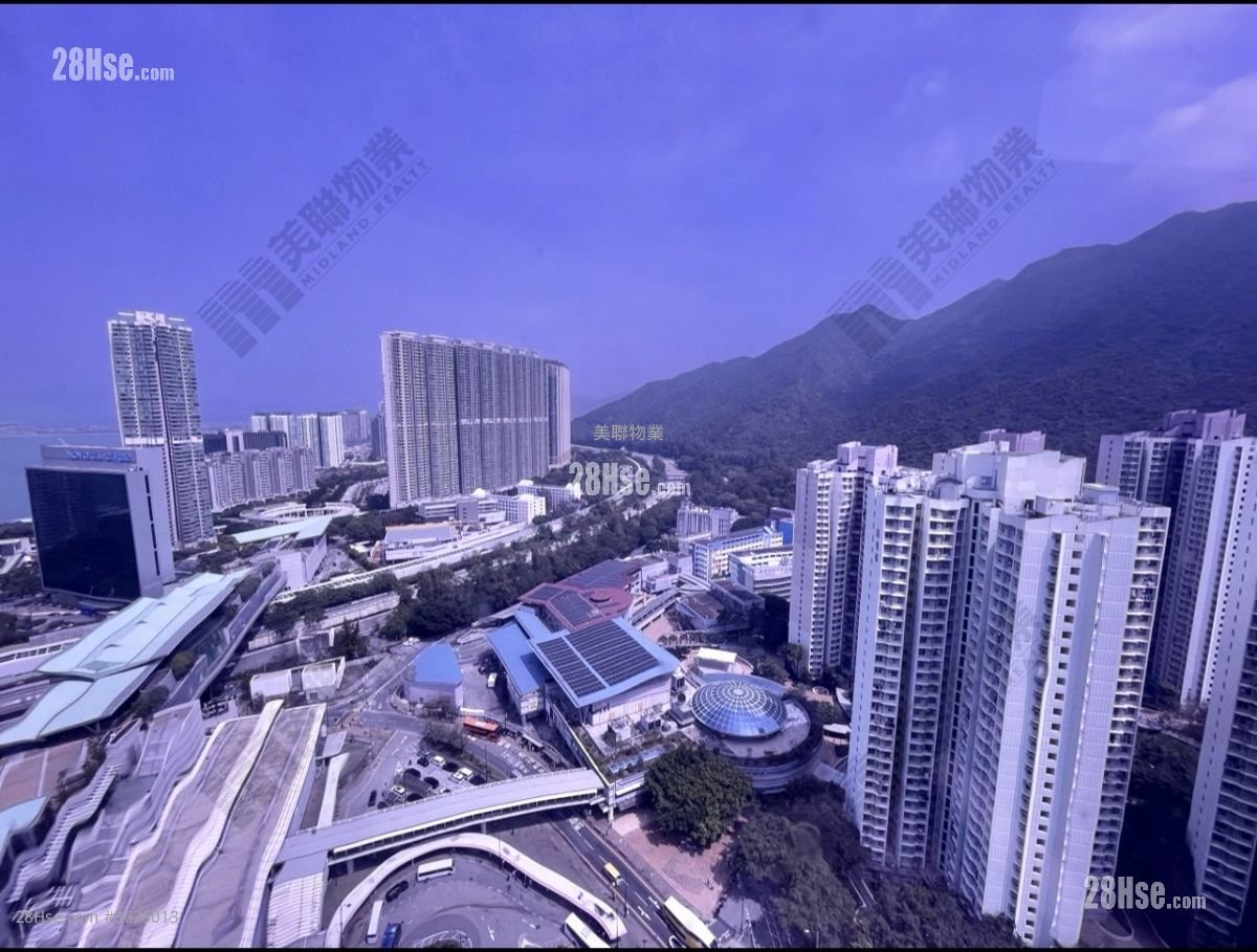 Tung Chung Crescent Sell 2 Bedrooms 544 ft² ( 50.5 m² )