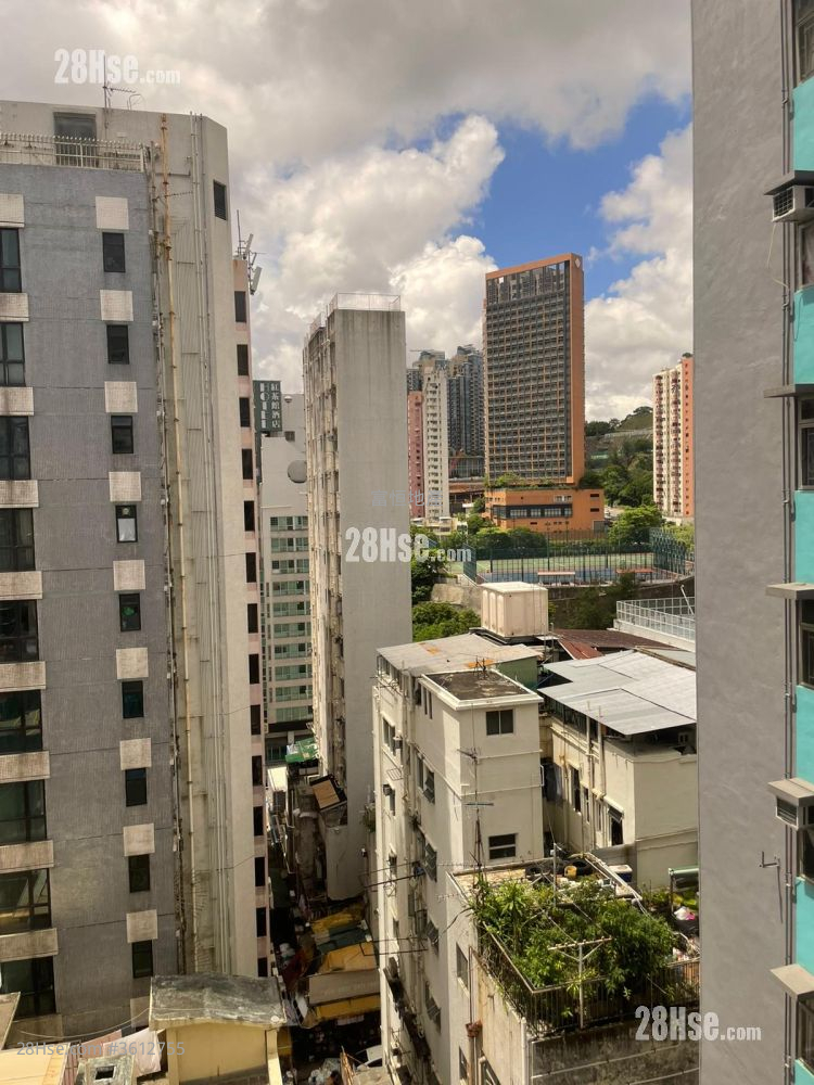 Golden Court Rental 1 Bedroom , 1 Bathroom 274 ft² ( 25.5 m² ) Golden Court Rental 1 Bedroom , 1 Bathroom 274 ft² ( 25.5 m² )