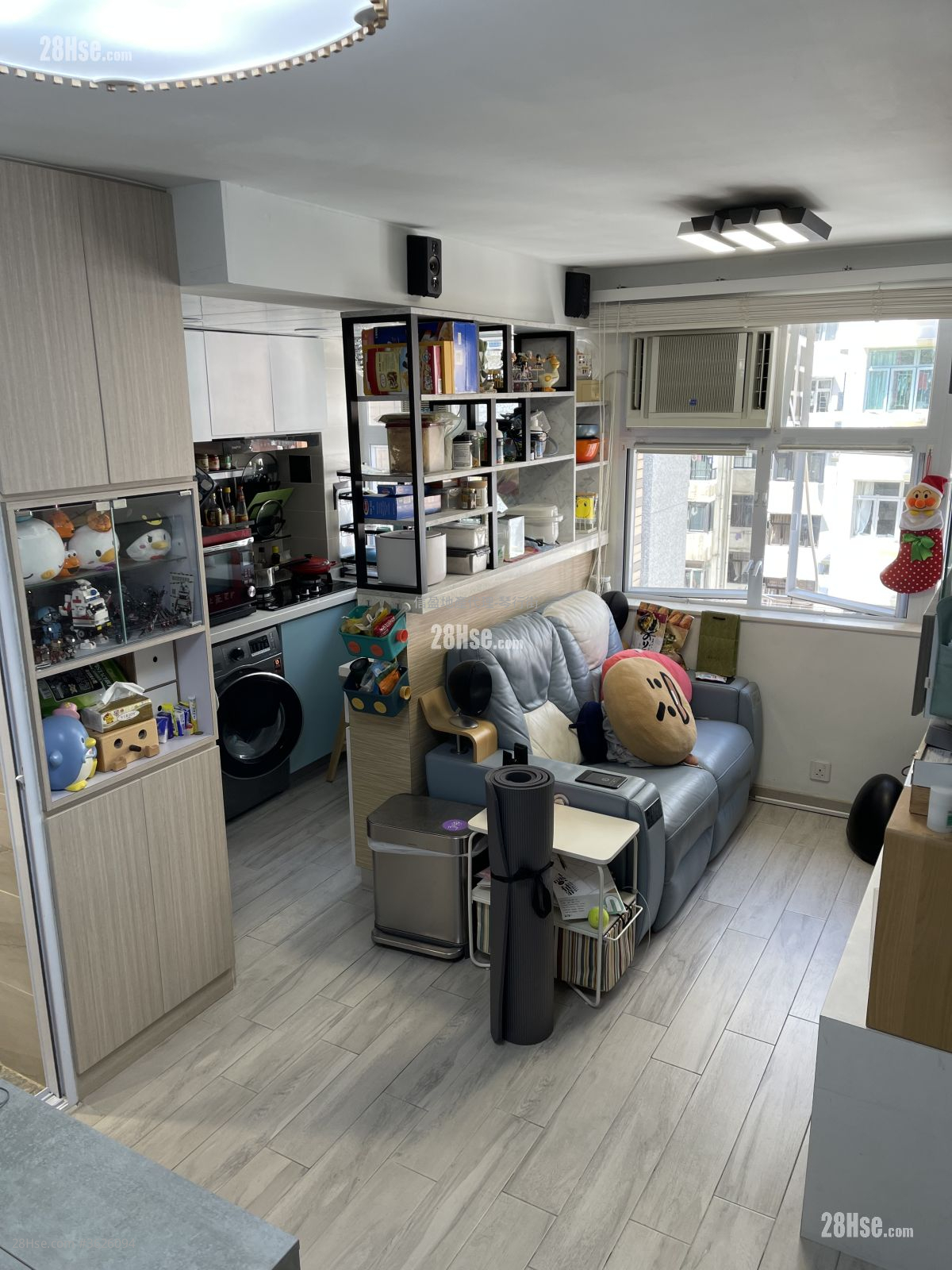 Raymond Court Sell 1 Bedroom , 1 Bathroom 318 ft² ( 29.5 m² )