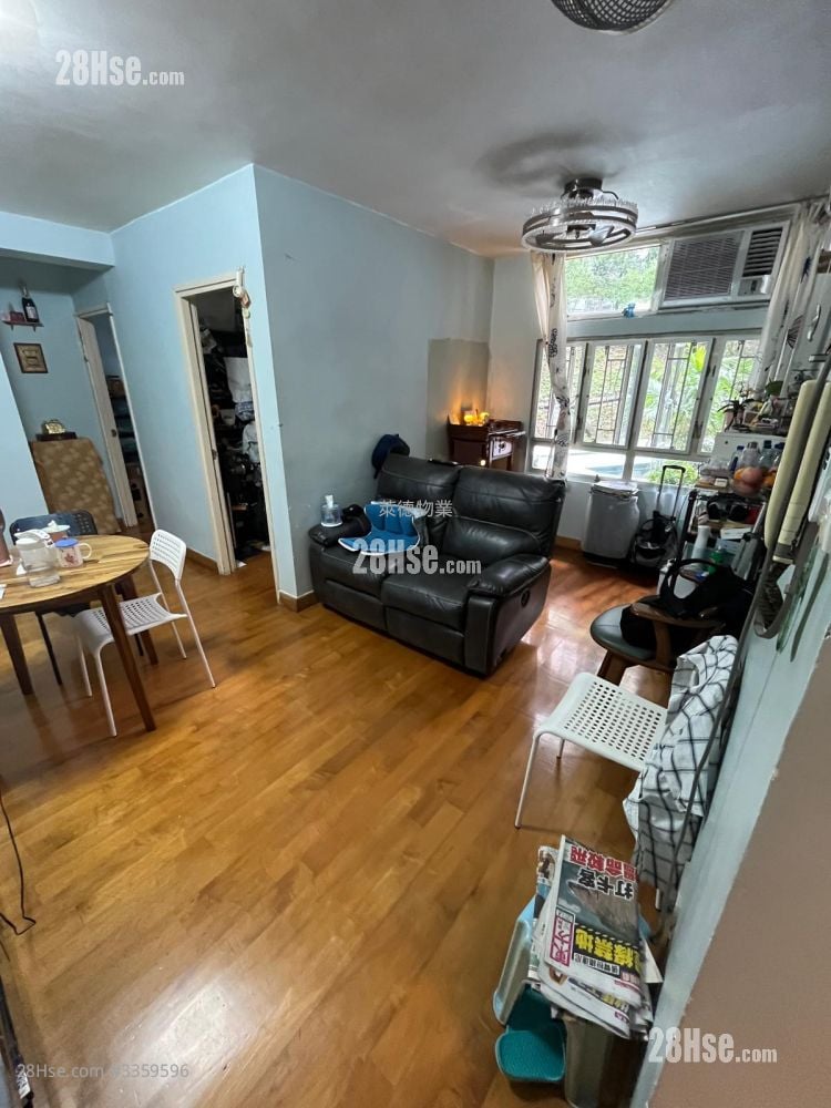 慈爱苑 售盘 3 房 , 1 浴室 554 平方尺 ( 51.5 平方米 )