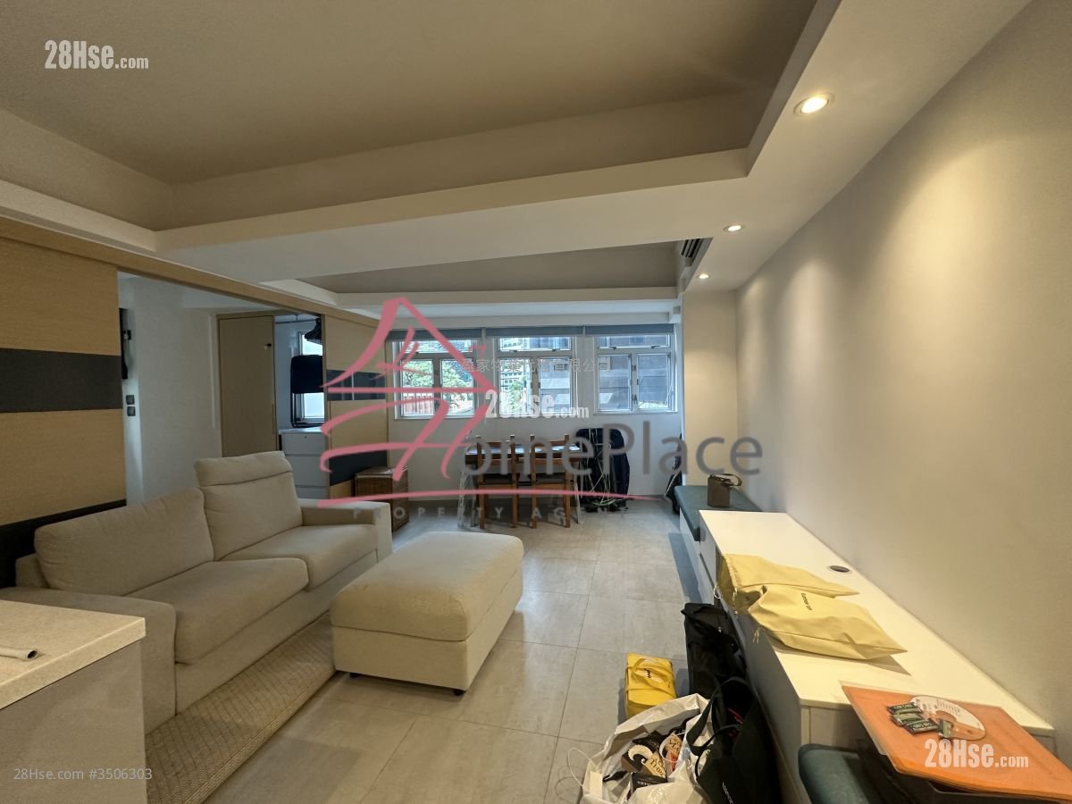 唐楼 售盘 1 房 , 1 浴室 450 平方尺 ( 41.8 平方米 )